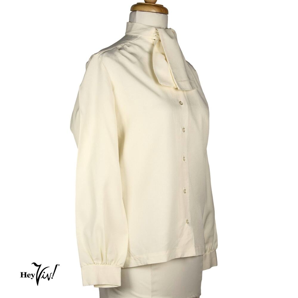 Vintage Russ Ivory Blouse w Neck Tie Bow Union Label Secretary Style ML -Hey Viv